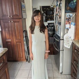 Davids Bridal Girls  Size 10 Dusty Sage JB9879